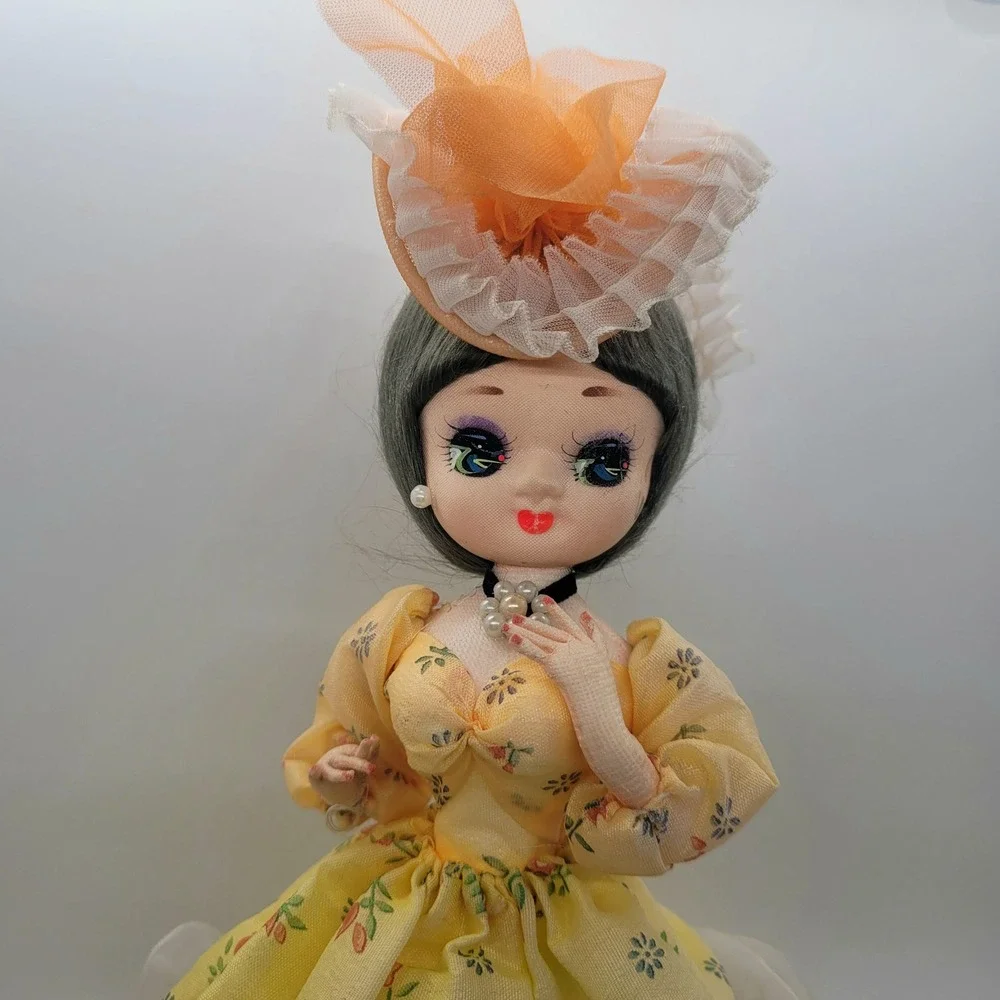Vintage Bradley Pose Doll Yellow Floral Tiered Gown Big Eye Korea 1970s